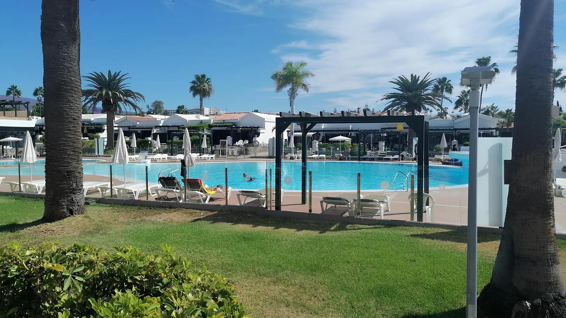 Bungalow Enfrente Piscina En Maspalomas Maspalomas  Spain